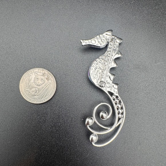 Authentic Swarovski Peacock Blue Crystal Seahorse Mens Brooch 3 in 16g Lapel Pin - Picture 5 of 10